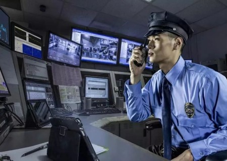 为什么现在很少听说有人非法监听警察的对讲机通话了？